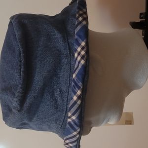 Summer Tompkins bucket hat